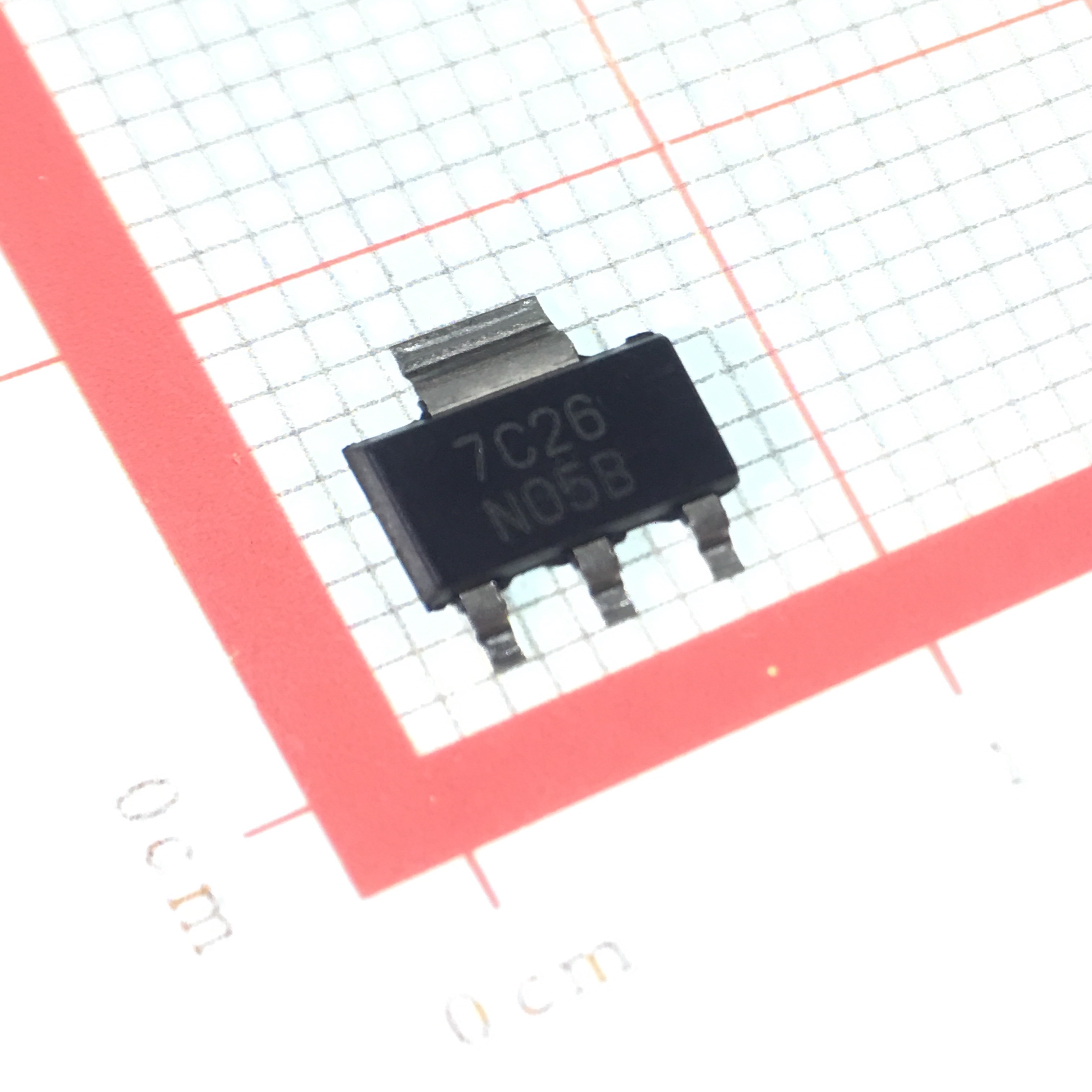 LM1117IMPX-3.3/NOPB
